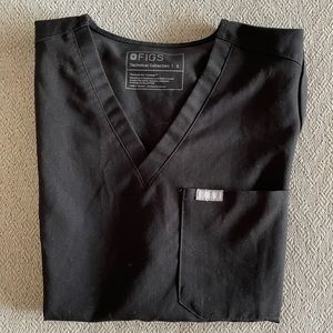 Gently used black figs scrub top.